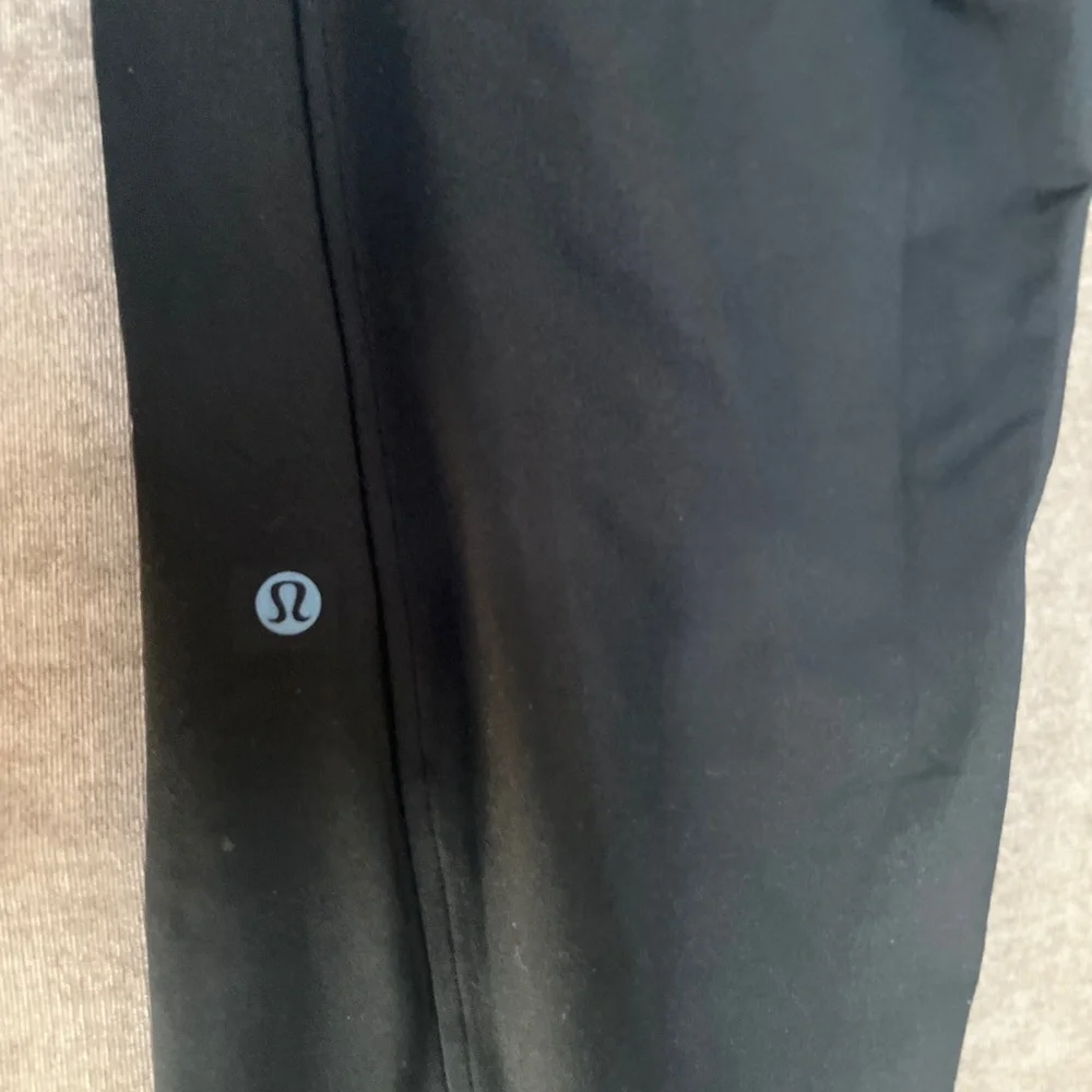 NWT Lululemon It's Rulu ™ Run HR
Jogger *Fleece - Picture 3 of 7